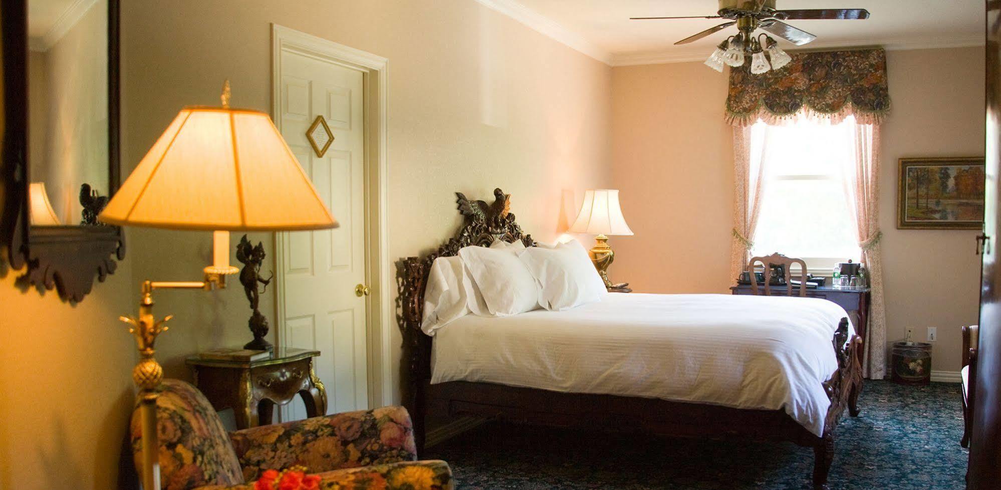 The Sanford House Inn & Spa Арлингтон Экстерьер фото